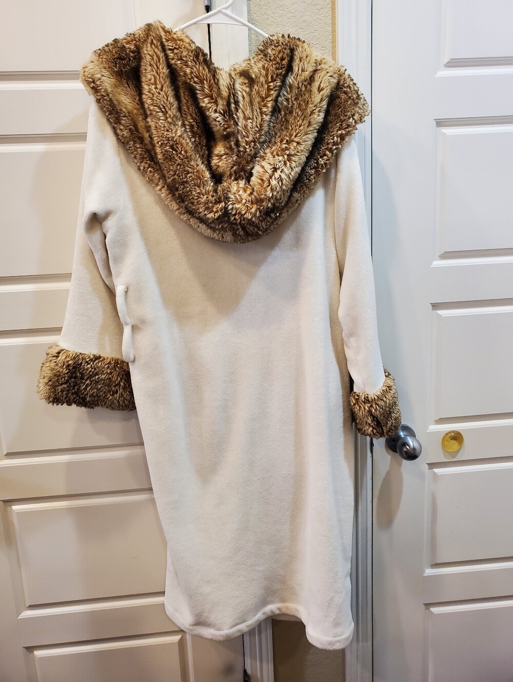 Pottery Barn Robe - Picture 6 of 6